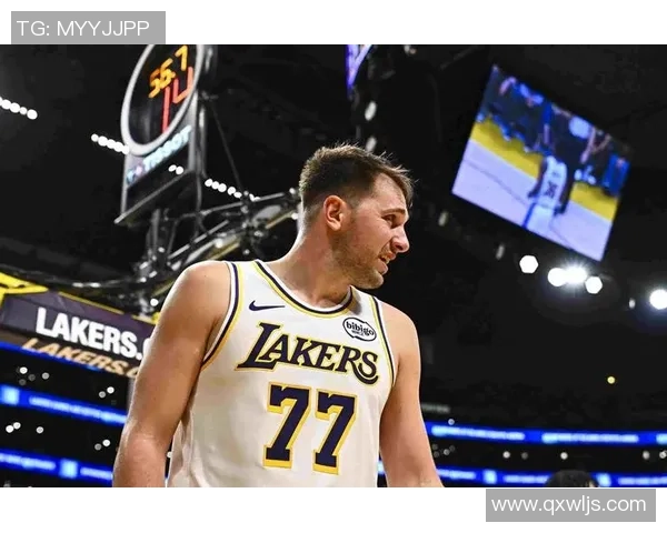 2013年11月4日湖人对阵老鹰精彩比赛录像回放与分析