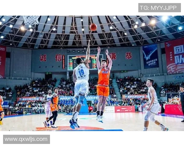 2017年CBA季后赛北京队与福建队激战回顾及精彩瞬间分析